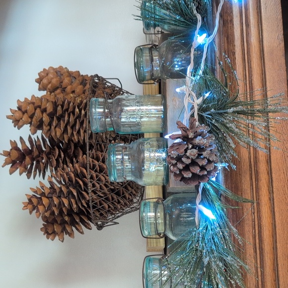 💥SOLD OUT💥Huge Authentic Sugar Pinecones 13to14inches Long - Picture 10 of 11